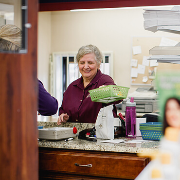 6 Reasons to Love Your Local Pharmacy!